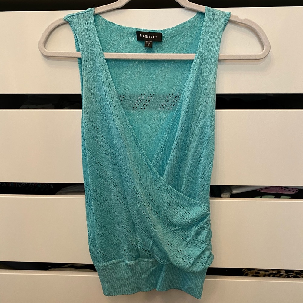 Bebe sleeveless top/sweater